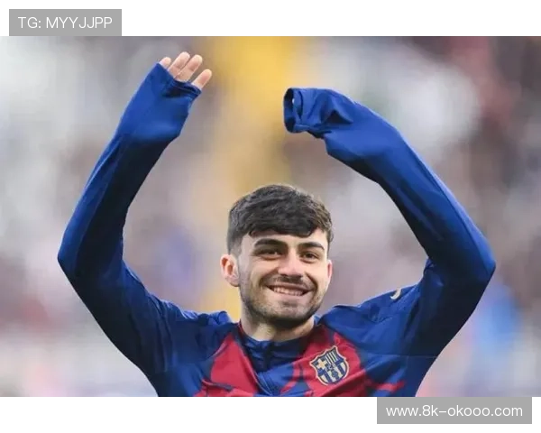 巴萨小将佩德里训练中展现精湛技术，引发球迷欢呼